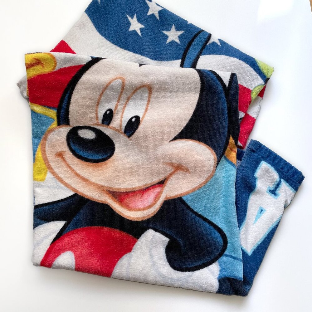 Mickey Mouse Goofy Donald Beach Towel Disney Flag Friends JL Jerry Leigh Florida